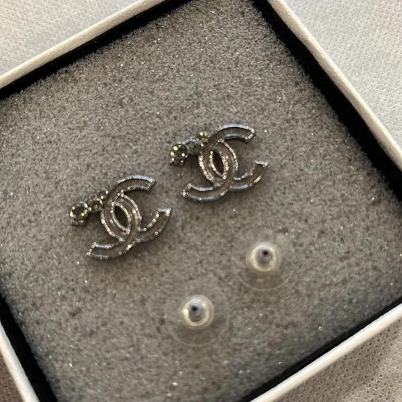 Authentic Chanel Fashion Earrings